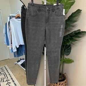 🖤 Maurices Gray Plaid High Rise Jegging Denim Sz M Regular | Stretch NWT